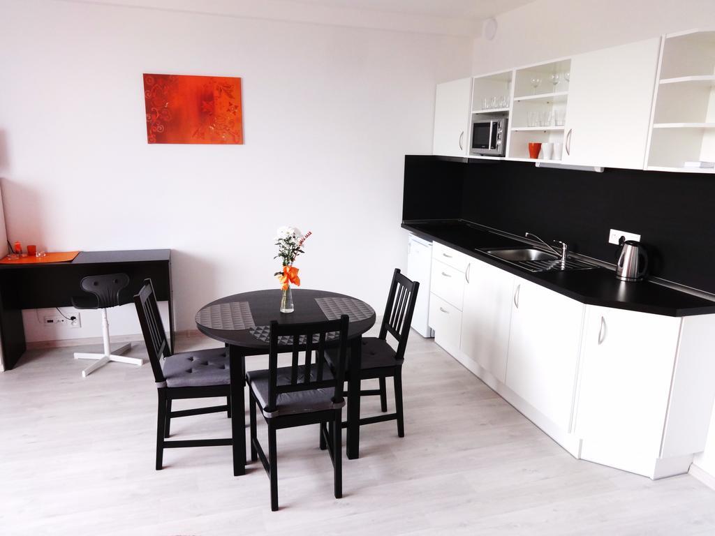 Apartments 4U Center + Free Parking Olomouc Exterior photo