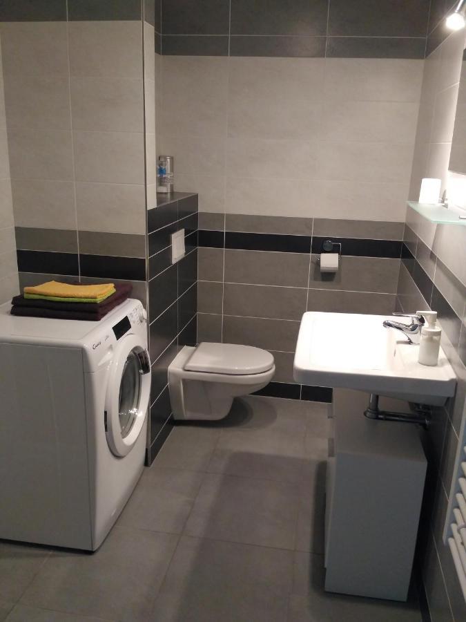 Apartments 4U Center + Free Parking Olomouc Exterior photo